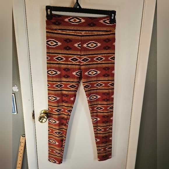 Lularoe One Size Aztec leggings NWOT - Picture 1 of 11
